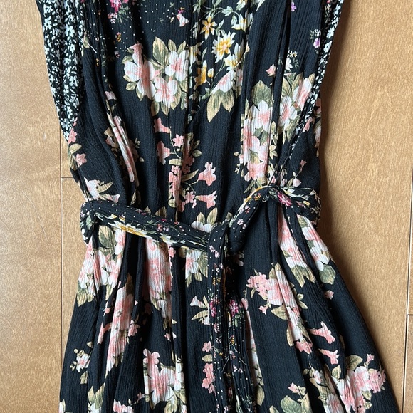 American Eagle Jumpsuit - Picture 3 of 6